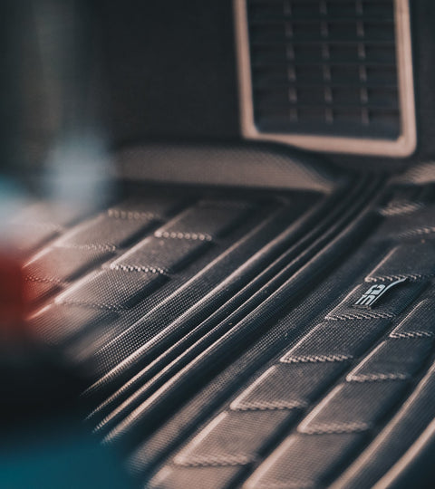 40 ปีแห่งความมุ่งมั่น: พัฒนาพรมรถและถาดท้ายรถที่สมบูรณ์แบบสำหรับทุกการขับขี่